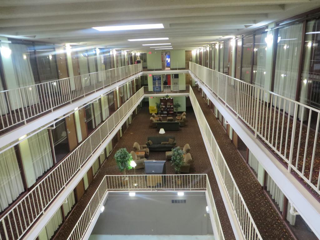 5th Avenue Inn&Suites Rochester Extérieur photo