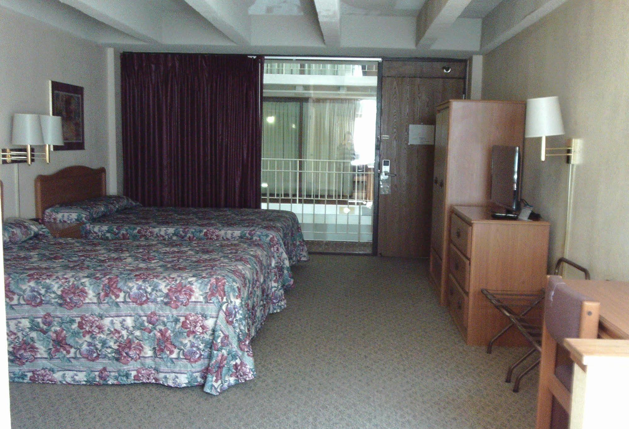 5th Avenue Inn&Suites Rochester Extérieur photo